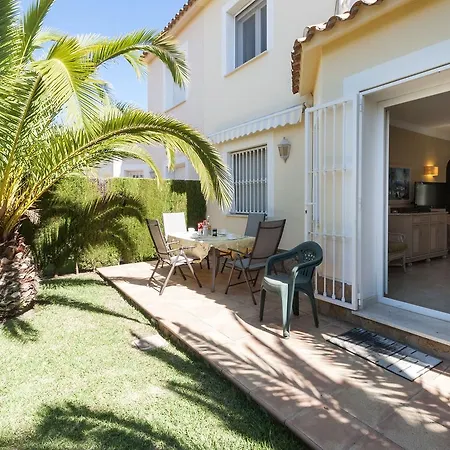 Malibu Semesterbostad Les Deveses
